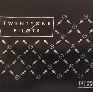 Twenty One Pilots Band Merch Black Tee Size Small